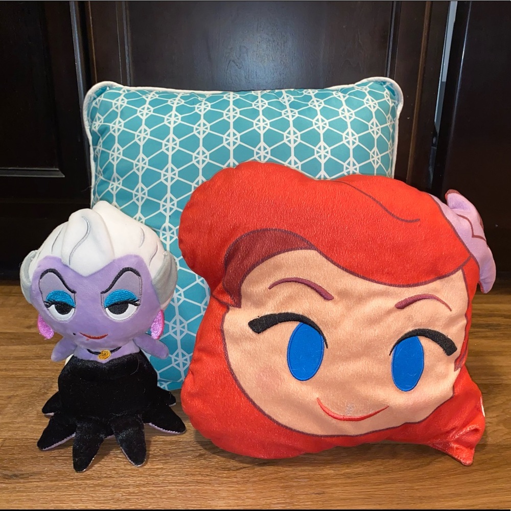 🧜🏼‍♀️ The Little Mermaid Pillow Set. 🌊